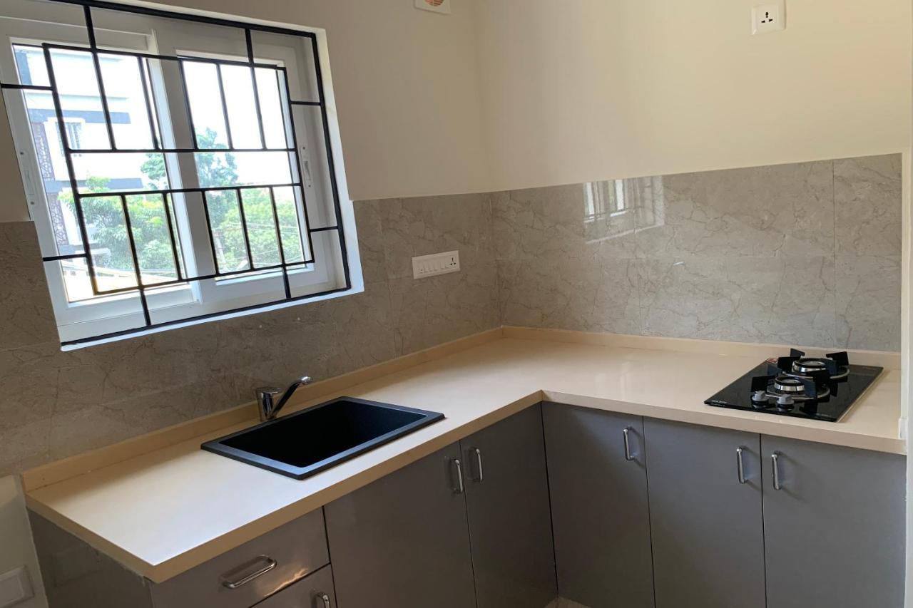 Vennela Hotel Apartments บังกาลอร์ ภายนอก รูปภาพ